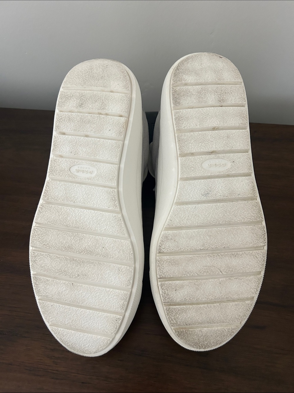Dr. Scholl's Women's Time Off Sneakers in vapor grey microsuede Size 8M - Picture 6 of 7